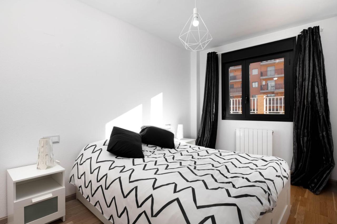 Apartamento en Sabiñánigo con amplia y soleada terraza Exterior foto