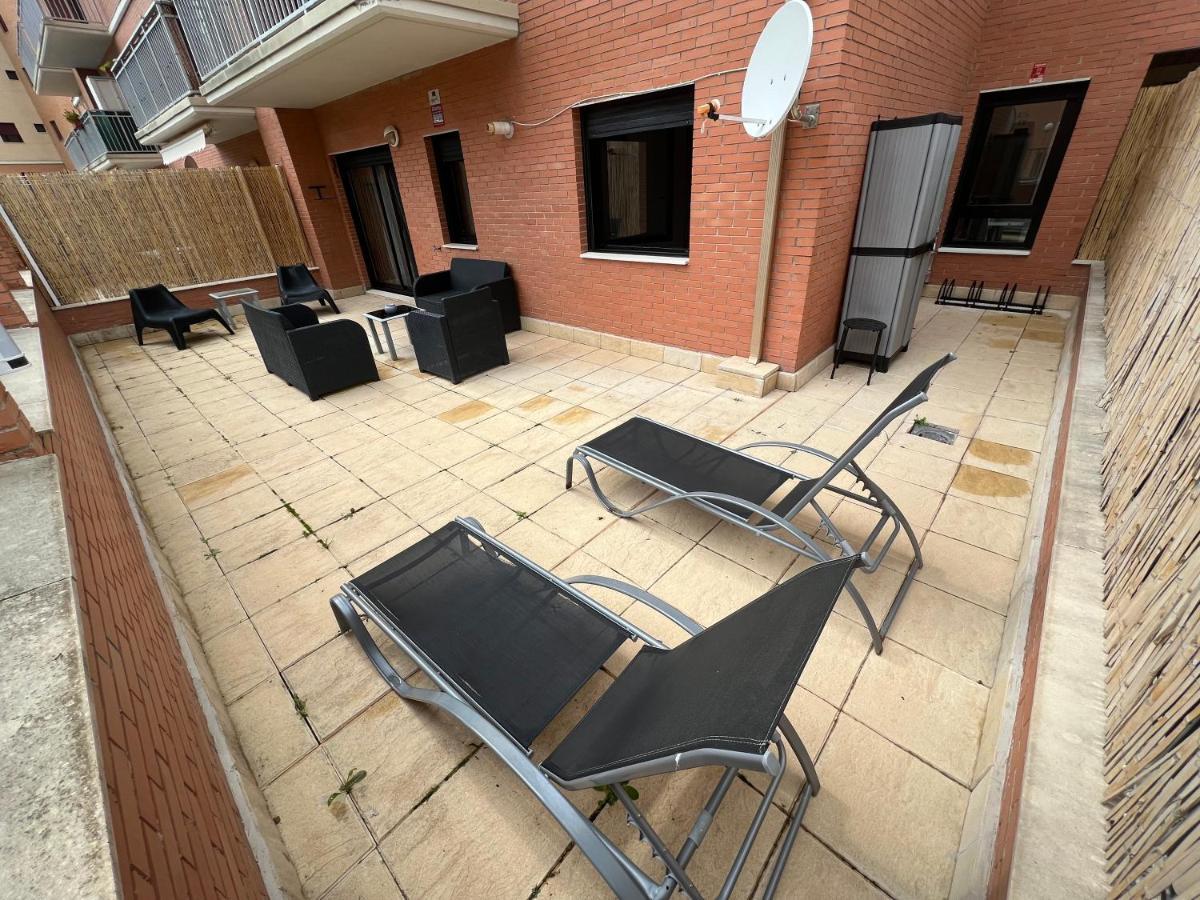 Apartamento en Sabiñánigo con amplia y soleada terraza Exterior foto