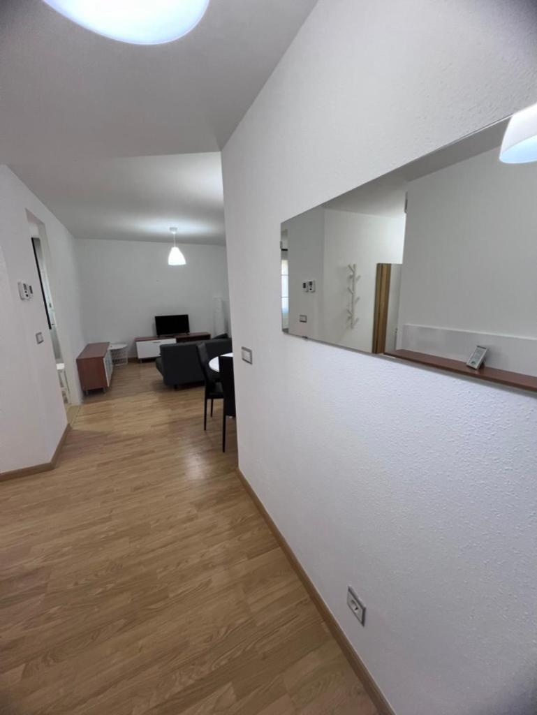 Apartamento en Sabiñánigo con amplia y soleada terraza Exterior foto
